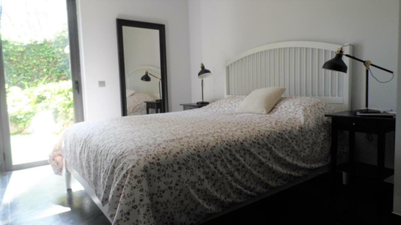 Villa Del Bosque Castelldefels Eksteriør billede